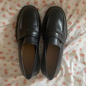 H&M Women’s Black Chunky Faux Leather Loafers